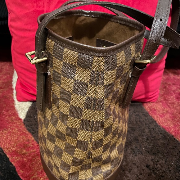 Louis Vuitton bucket bag - Picture 2 of 11